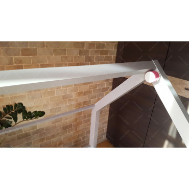 Łóżko domek z barierkami Bella w stylu skandynawskim LED, Bluetooth